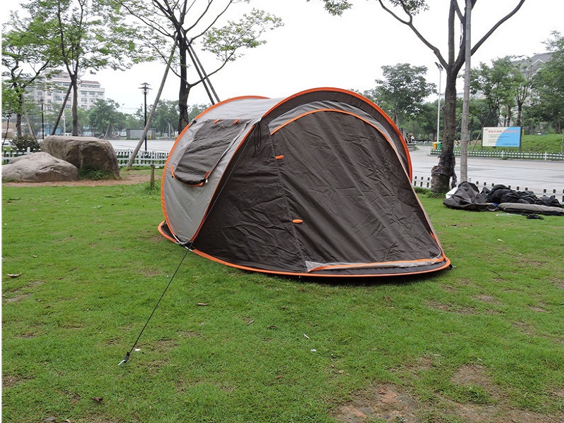 Configuration automatique de la tente de camping en plein air pour 2 personnes