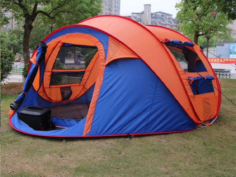 Configuration automatique de la tente de camping en plein air pour 4 personnes