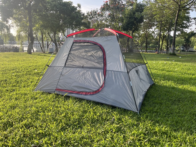 Tente de camping étanche à la pluie double portative extérieure 2/4/6 personnes