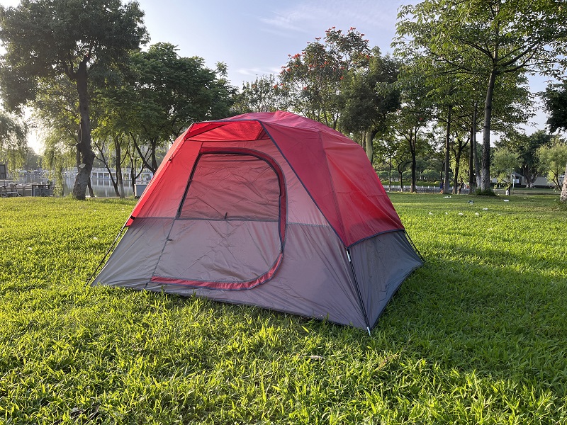 Tente de camping étanche à la pluie double portative extérieure 2/4/6 personnes